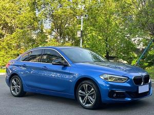 <span class=keywords><strong>BMW</strong></span> Serie 1 <span class=keywords><strong>118i</strong></span> <span class=keywords><strong>M</strong></span> <span class=keywords><strong>Sport</strong></span> Versión Facelift <span class=keywords><strong>2017</strong></span> Usado, Exterior Azul, Cumple con las Normas de Emisión Euro VI. - Product Image 3