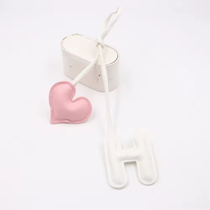 Cute <strong>Heart</strong> Shape Letter Bag Charms Leather Shape <strong>Heart</strong> Alphabet Letter <strong>Key</strong> <strong>Chain</strong> Pendant Ornament Keychain Accessories - Product Image 2