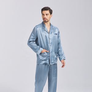 Set di <span class=keywords><strong>Pigiama</strong></span> in Seta Blu Nebbia di Lusso a Due Pezzi per <span class=keywords><strong>Uomo</strong></span>, 100% Seta Organica, Taglia Personalizzabile, Abbigliamento da Notte in Seta per <span class=keywords><strong>Uomo</strong></span> - Product Image 4