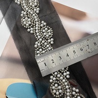 Tulle en gros, Broderie perlée, Dentelle perlée, Perles de riz brodées à la machine avec code-barres, Garnitures de dentelle ondulées pour robes de mariée et de cérémonie