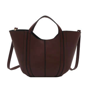 Nuevo bolso de moda, bolso de hombro informal de alta calidad, bolso elegante y moderno - Product Image 3