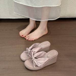 Sandales <span class=keywords><strong>en</strong></span> satin doux avec semelle souple antidérapante pour les trajets quotidiens Talons inclinés Sandales pour femmes Chaussures pour femmes - Product Image 5