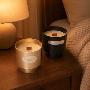 Bougie parfumée en métal moderne MW avec mèche en bois, cylindre d'aromathérapie pour la décoration de la maison - Product Image 4