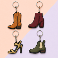 Porte-clés en PVC souple écologique OEM d'usine, motif dessin animé 3D mignon avec logo personnalisé pour vêtements, chaussures de filles et accessoires de mode