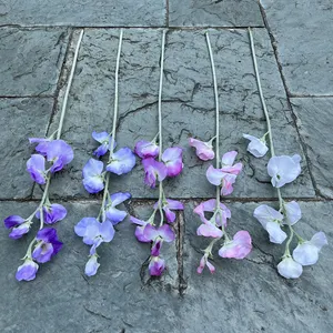 Arreglo floral púrpura Decoración de la boda Guisante dulce Flores artificiales