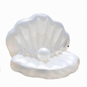 Matelas flottant gonflable en forme de coquille, avec support pour ventilateur et boule perlée, pour l'eau - Product Image 1