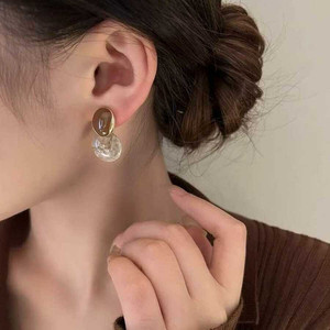 Trending stile coreano di lusso argento Clip-On orecchini luna croce cuore Design vendita calda per ragazze e donne all'ingrosso - Product Image 1