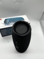 Conozca el CHARGE5: un altavoz Bluetooth duradero y resistente al agua con una impresionante salida de bajos y una práctica ranura para tarjetas integrada