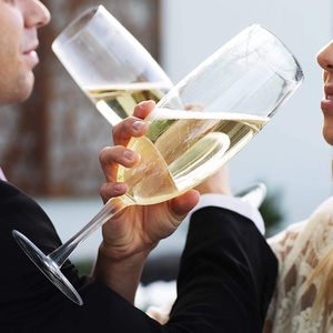 Contient une bouteille entière de <span class=keywords><strong>champagne</strong></span> Capacité de 700 ml Flûte à <span class=keywords><strong>champagne</strong></span> extra large Jumbo surdimensionnée géante de taille supérieure - Product Image 5