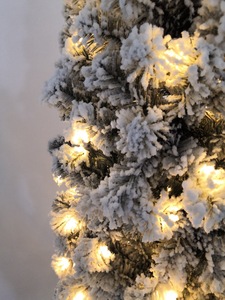 <span class=keywords><strong>Sapin</strong></span> de Noël artificiel amincissant pré-éclairé, effet neige, <span class=keywords><strong>LED</strong></span> blanc chaud, pour coin d'appartement et vitrine de magasin - Product Image 4