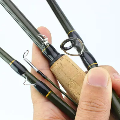2.7M 4ส่วน Fly Fishing Combo Rod Fly Reel Carbon Rod ตกปลาชุดเหยื่อ