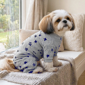 PETCIRCLE Ropa para Mascotas para Primavera y Otoño: Mono para Perro Pequeño en Gris con Estrellas - Product Image 2
