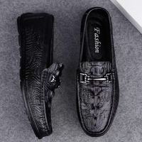 Mocassins pour hommes en cuir véritable à bout rond, couleur unie, doublure en maille, coutures résistantes à l'usure, haut de gamme