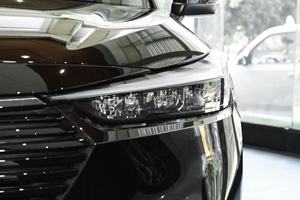 Venta Especial: <span class=keywords><strong>Honda</strong></span> Vezel 2023 de <span class=keywords><strong>Segunda</strong></span> <span class=keywords><strong>Mano</strong></span>, 1.5L CVT Elite <span class=keywords><strong>SUV</strong></span>, Bajo Consumo de Combustible, Rendimiento Estable, Exportación Global al Por Mayor - Product Image 5