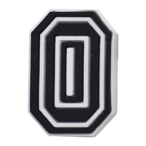 2024 écologique personnalisé chiffres lettres souple PVC chaussures sabot boutons sandales breloques pour sabot chaussures - Product Image 4