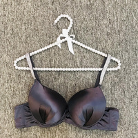 Ensembles de soutien-gorge sans couture à bretelles brillantes style VS avec strass, bonnets 3/4 push-up, et culottes string taille basse respirantes – Prêts à être expédiés