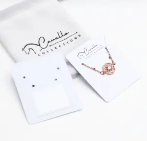 Carta di imballaggio dell'orecchino della collana dell'oem carta dei gioielli personalizzata con le carte di esposizione spesse della carta di arte di Logo con il sacchetto dietro