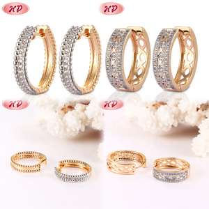 Groothandel Oorbellen Dames Kubieke Zirkonia Nieuwe Laatste Mode Ontwerpen Sieraden Gouden Huggies Oorbellen 18k voor Dames - Product Image 2