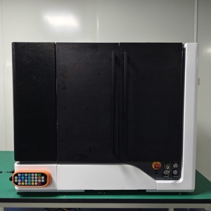 Máquina de Corte Láser de Fibra Mini 2030, Totalmente Cerrada, para Oro y Plata - Product Image 3