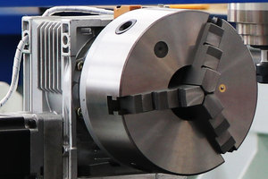 Machine CNC Blue Elephant à 4 axes rotatifs 1325 (4*8 pieds) pour la sculpture sur bois, la fabrication de meubles et d'escaliers - Product Image 6