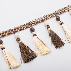 Frangia Decorativa Multicolore con Perline e Nappe, Passamaneria Dorata con Nappe, Frange per Tende e Decorazioni - Product Image 2