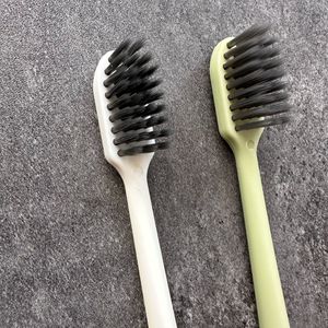 Kit Dentale Monouso per Hotel, Set da Barba con Pettine e Cuffia Doccia, Kit Cortesia Personalizzabile in Carta Kraft - Product Image 3