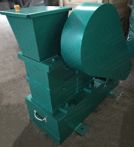 <span class=keywords><strong>Mini</strong></span> machine à broyer le sol de gravier de laboratoire Broyeur de pierres concasseur à mâchoires de laboratoire - Product Image 6