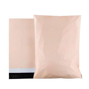 Bolsa de Envío Personalizada con Logotipo, Acabado Mate de Lujo, Asa, Doble Adhesivo, Autosellable, para Zapatos, Ropa Interior, Calcetines, Piel Sintética, Material Poliéster - Product Image 3