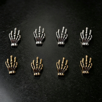 10 pièces de breloques 3D en forme de main de squelette pour Halloween, ornements d'ongles en métal doré et argenté, accessoires d'art d'ongles gothiques pour fournitures de salon