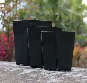 Maceta Cuadrada de Plástico Transparente Resistente al Por Mayor con Autorriego y Orificio de Drenaje Ecológico para Viveros y Jardinería - Product Image 3
