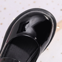 Chaussures de scène noires pour filles, semelle souple en caoutchouc pour l'extérieur, chaussures d'acrobatie QiaQia, tige en PU, semelle antidérapante et résistante à l'usure