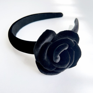 Serre-tête en velours personnalisé pour femme - Design 3D élégant et classique de 16 cm, idéal pour mariages et soirées - Product Image 3