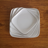 Assiette apéritif pour table de restaurant Assiettes à dessert carrées Assiettes à déjeuner prix d'usine Assiette à gâteau carrée en plastique mélaminé blanc