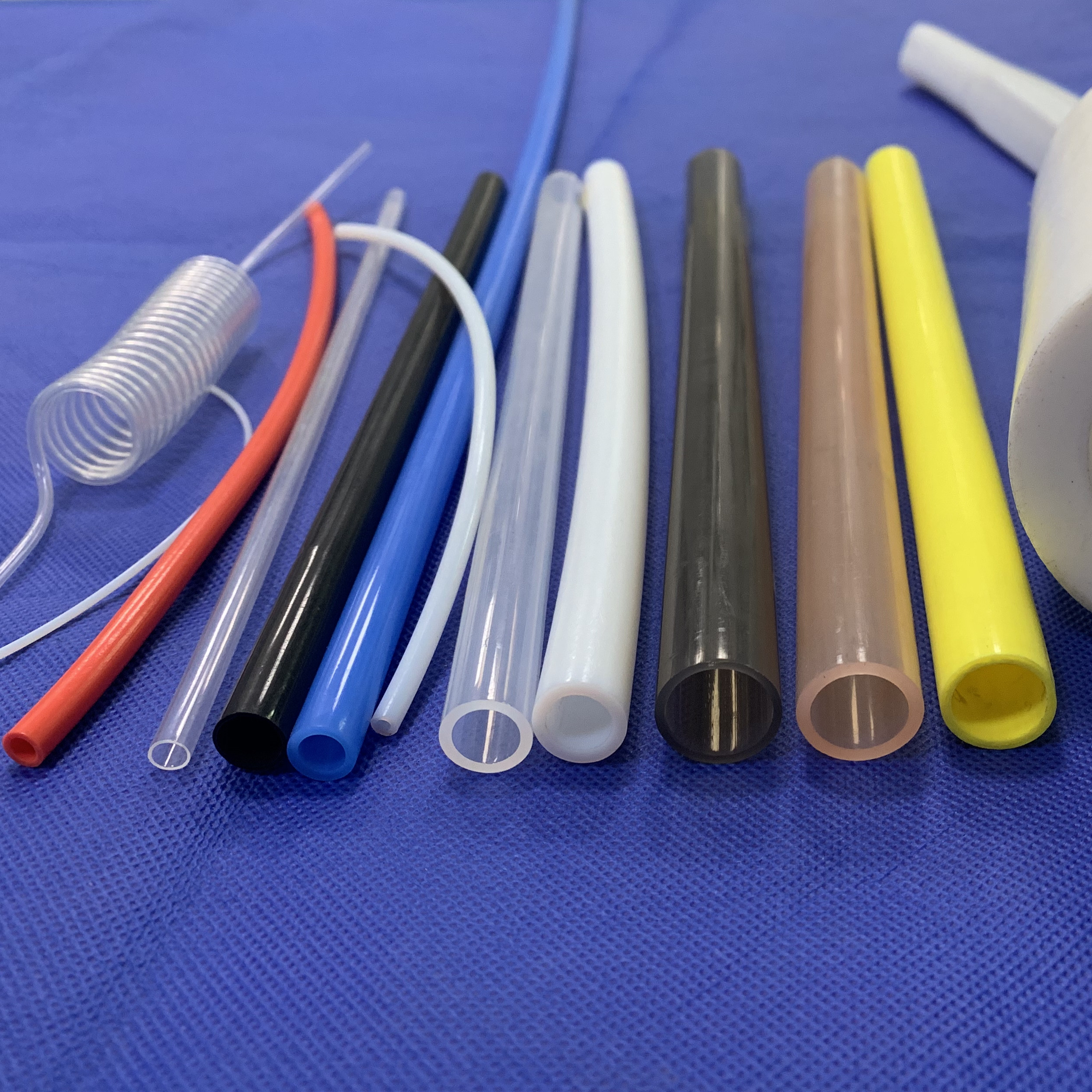 Устойчивая к коррозии трубка DKT из натурального белого пластика 9 мм ID X 12 мм OD PTFE для реагентов высокой чистоты