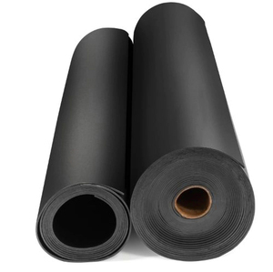 Rouleau de feutre insonorisant en PVC noir pour garage et abri, isolation phonique, amortissement des vibrations, conception industrielle - Product Image 1