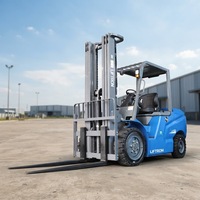 Chariot élévateur électrique au lithium Liftron CPD35L 3500 kg à pneus pleins, vitesse 14 km/h, pour le transport de matériaux en zone de service, avec contrôle de charge stable