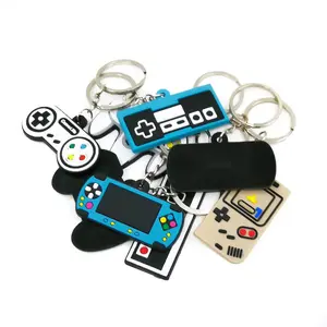 Llavero de dibujos animados con logotipo personalizado, accesorios para coche, llaveros bonitos de silicona, Mini máquina de juego, llavero