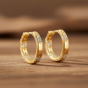 Orecchini a Cerchio E3838 in Oro per Donna, Design Classico a Fiore con Zirconi, Gioielli in Lega con Taglio Brillante Rotondo e Montatura a Griffe - Product Image 2