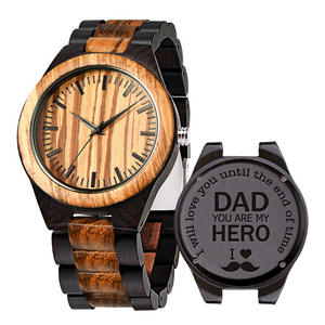 Montre en bois naturel gravée en usine, vente en gros OEM, logo personnalisé en vrac <span class=keywords><strong>pour</strong></span> messages émotionnels, cadeaux <span class=keywords><strong>pour</strong></span> couples et familles - Product Image 1
