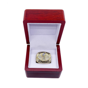 Anillo de <span class=keywords><strong>Campeonato</strong></span> de los Tampa Bay Buccaneers, Aleación de Oro, Campeones <span class=keywords><strong>del</strong></span> <span class=keywords><strong>Mundo</strong></span> de la NFL, Joyería de Recuerdo de Fútbol Americano, Unisex - Product Image 5