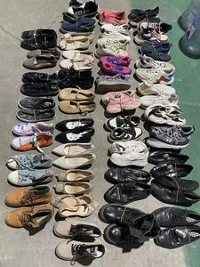 Diversidad para niños y niñas, sandalias de segunda mano, zapatos usados de segunda mano para correr. - Product Image 2