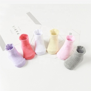 도매 남여 공용 신생아 양말 그립 아기 유아 어린이 미끄럼 방지 유기농 면 발목 승무원 양말 세트 - Product Image 3