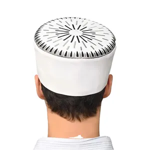 8011 productos calientes alta calidad/alta calidad musulmán Kufi gorra bordado exquisitos Kufi sombreros para hombres al aire libre