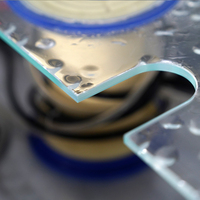 Centre d'usinage CNC de haute précision avec fixation automatique par ventouse, capacité de 3 verres de 19 mm d'épaisseur, machine de traitement du verre