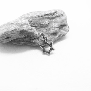 Yunnique Collar con colgante de estrella de acero inoxidable, joyería unisex, accesorio de moda - Product Image 2