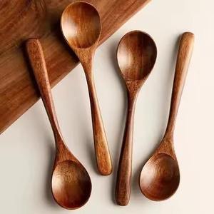 Cuchara de Cocina de Madera de Teca Hecha a Mano de Excelente Calidad, Duradera, Antiadherente, Segura y Multiusos, Disponible para la Venta - Product Image 2