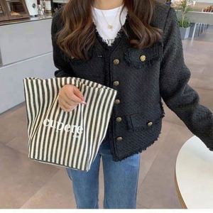 กระเป๋าใส่อาหารกลางวันแบบผ้าแคนวาส - Product Image 4
