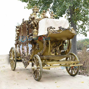 Statue d'ornement sculptée de luxe, chariot royal à chevaux, décoration vintage dorée en relief pour défilé festif - Product Image 6