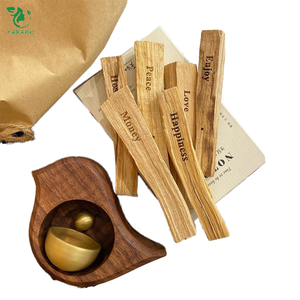 Varillas de Incienso Curativas de Madera Grabadas Importadas de Perú - Utilizando Tiras de Madera Sagrada del Árbol Sagrado para Difusión de Aroma - Product Image 1