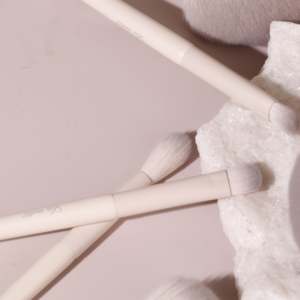Juego de Brochas de Maquillaje Veganas de Lujo, Populares, Herramientas de Maquillaje Profesional con Brochas Ashen, Brochas de Maquillaje Privadas - Product Image 2
